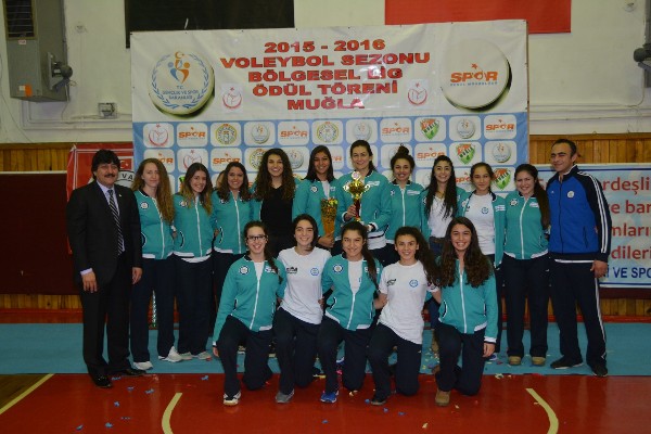 Büyükşehir’in Kadın Voleybol Takımı 3. Lige Bir Adım Daha Yaklaştı